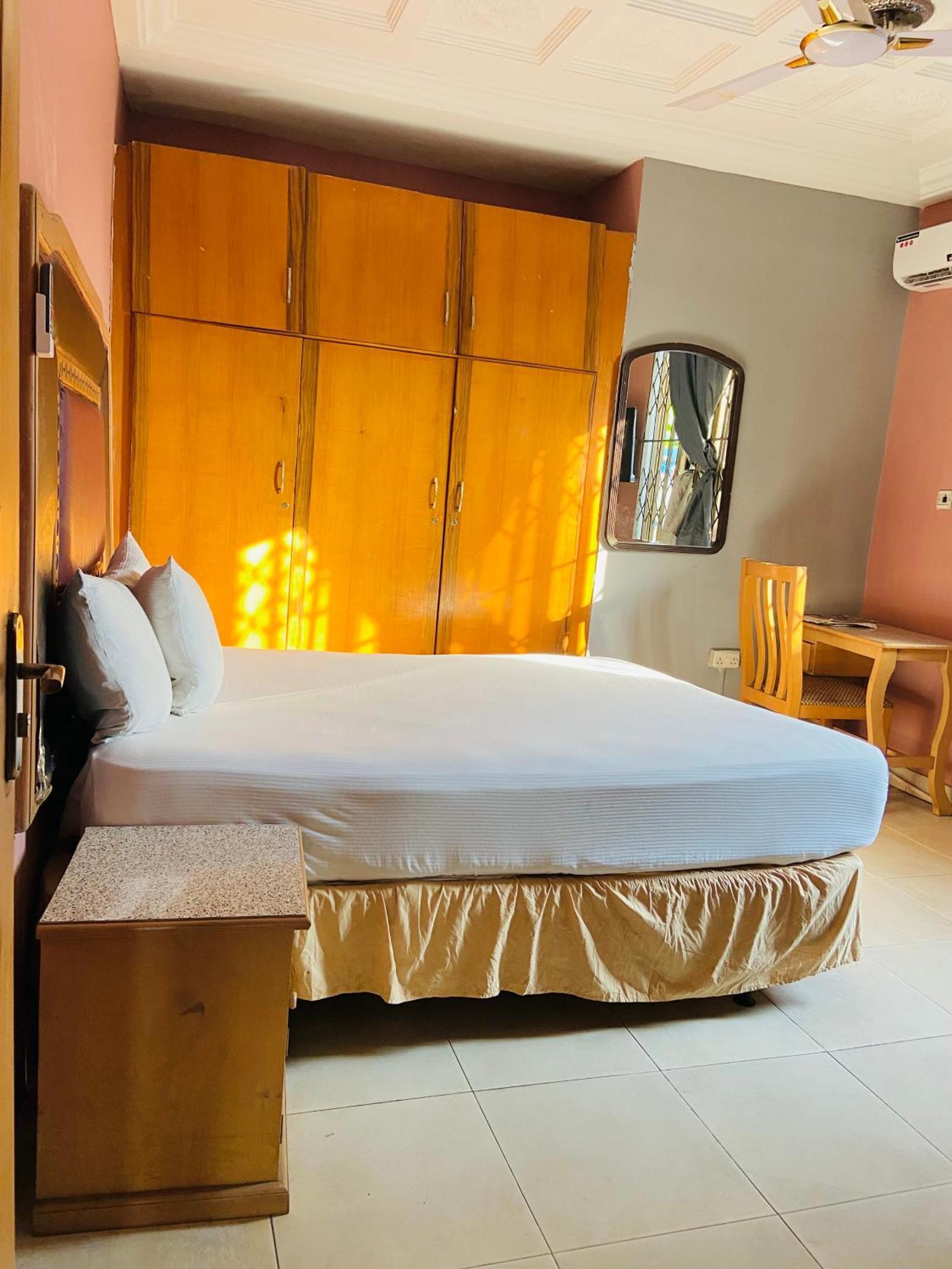 Heavens Gate Hotell Accra Eksteriør bilde
