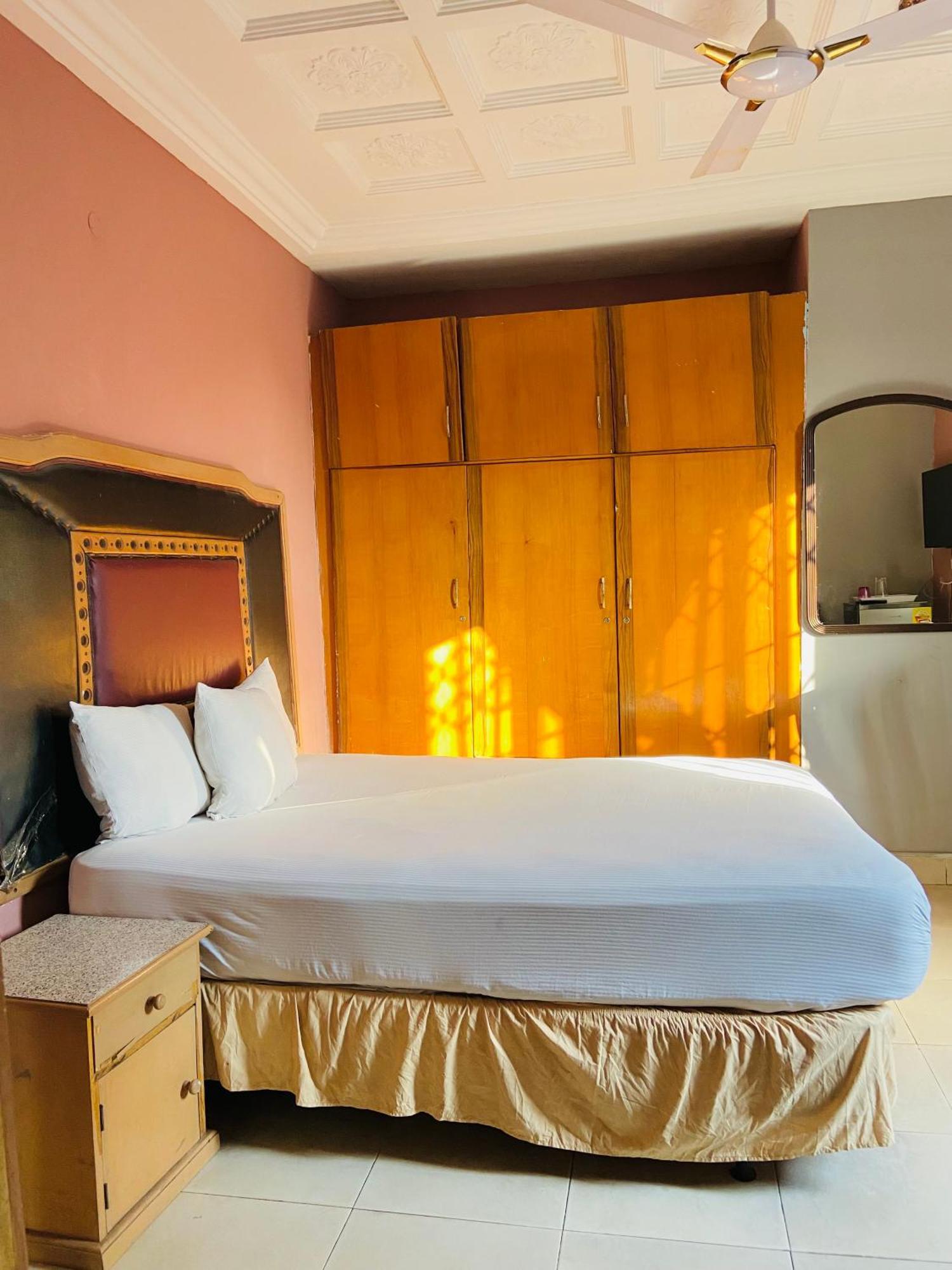 Heavens Gate Hotell Accra Eksteriør bilde